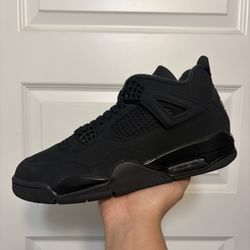 DS Jordan 4 Black Cats Size 10.5 Men