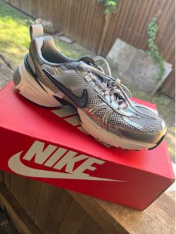 Nike v2k run