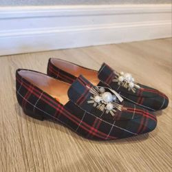 New Flat Christmas Choose Sz 5.5 