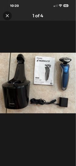 Philips Norelco Series 8000 S8950 Wet and Dry Electric Shaver Smart Clean Base