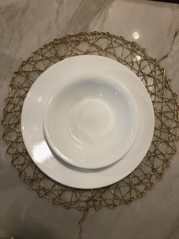 MAKE YOUR WEDDING BEAUTIFUL  200 GOLD WOVENPLACE MATS / CHARGERS