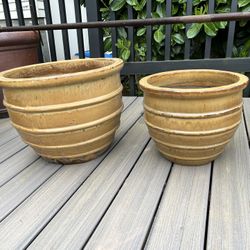 Set Of 2 Ceramic Planter Pots