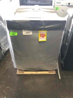 Amana Stainless Steel Dishwasher 24” Q