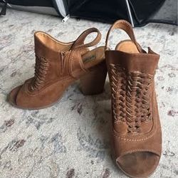 Brown Heels 