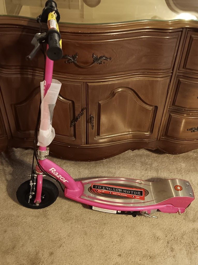 Razor E100 Scooter