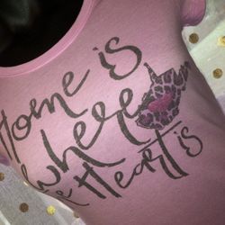 Size Medium Pink West Virginia Shirt