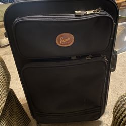 Ricardo Beverly Hills Soft Side Suit Case 