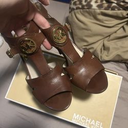 Michael Kors Brown Authentic Sandals 6.5