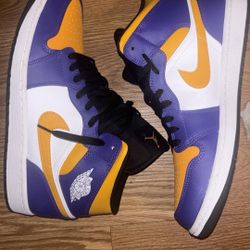 Lakers Retro 1s Size 11
