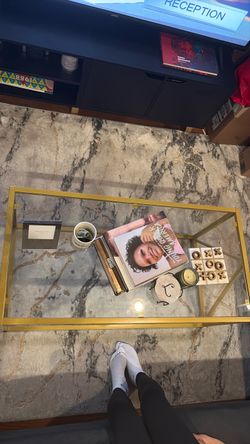 Coffee table *Table decorations not included*
