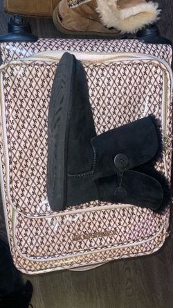 UGG Boot Size 8 Woman