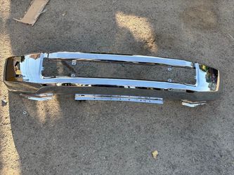 Open Box 20-22 FORD F-250 F-350 FRONT BUMPER FACE BAR W/O FOG LAMP HOLE CHROME Small Scratches