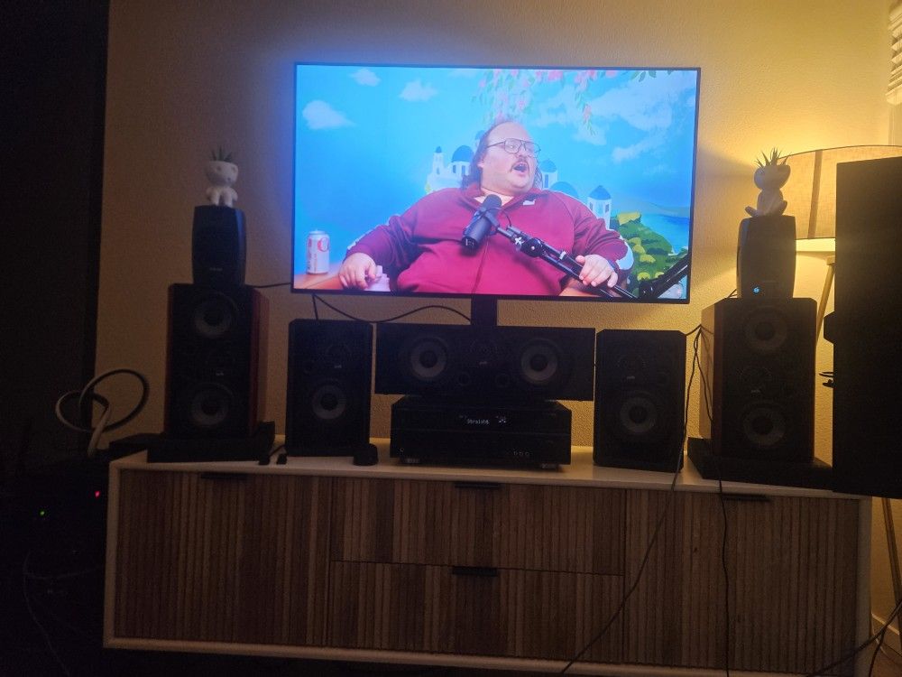 Polk 5.1 Surround Sound HiFi Speakers Lsi9 Lsi7 LsiC Yamaha NS-SW100BL Subwoofer Yamaha RX-V467 Receiver Amplifier