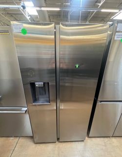 Samsung 36" 27.4 Cu Ft Side-by-Side Refrigerator w/ External Ice & Water Dispenser, Power Cool, Power Freeze