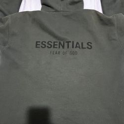 Essentials Pullover
