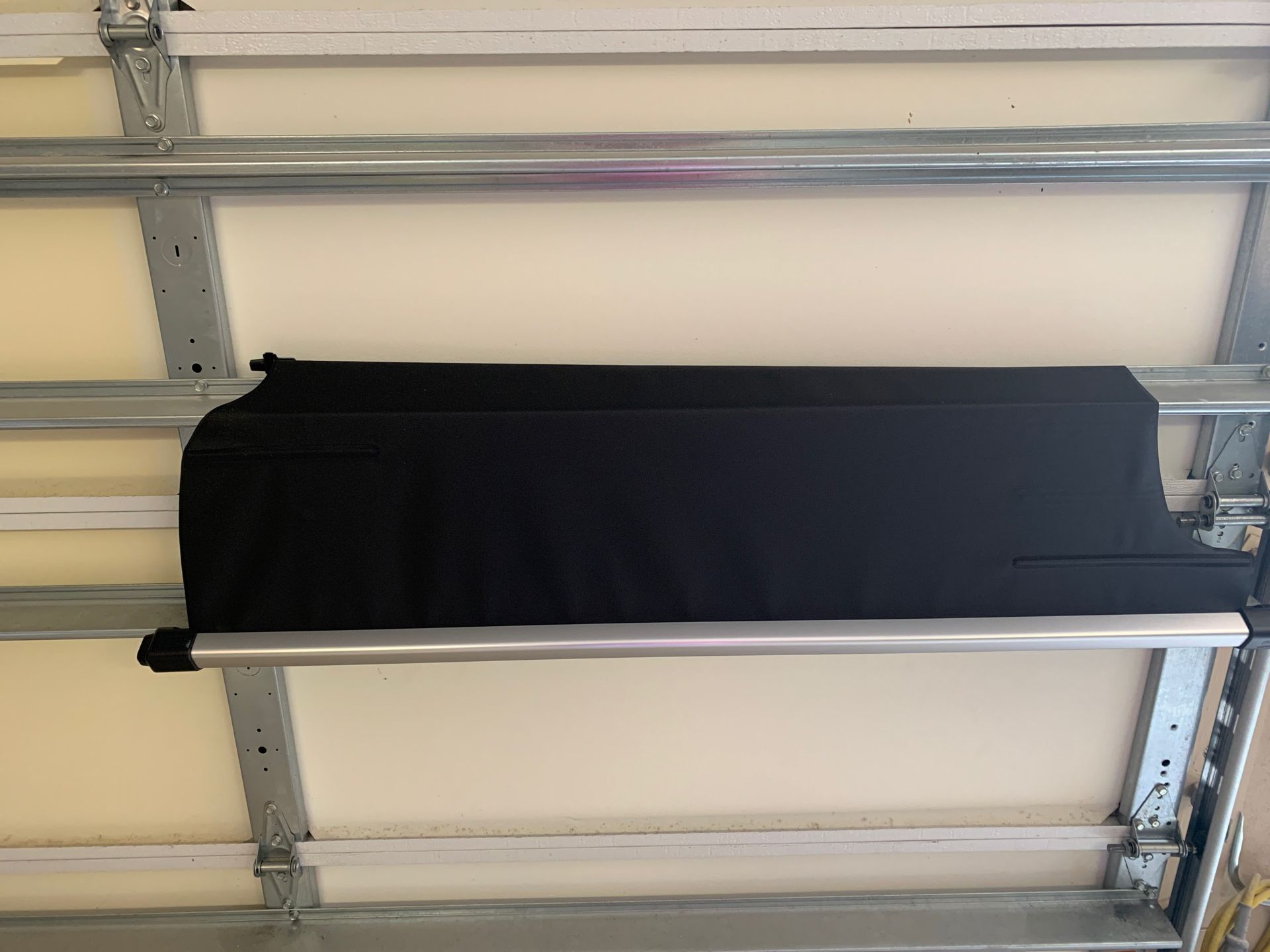 Mitsubishi Outlander SUV privacy rear cover