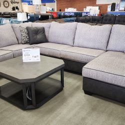 3pc Sectional with Chaise