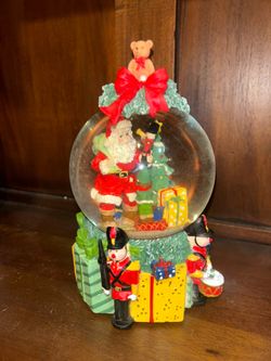 Avon Santa snow globe