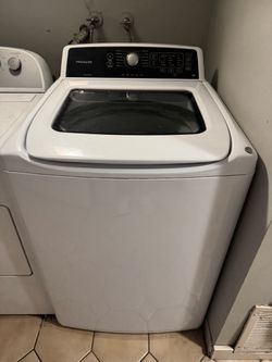 Frigidaire Washer & Dryer