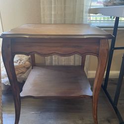 Thomasville Nightstand End table