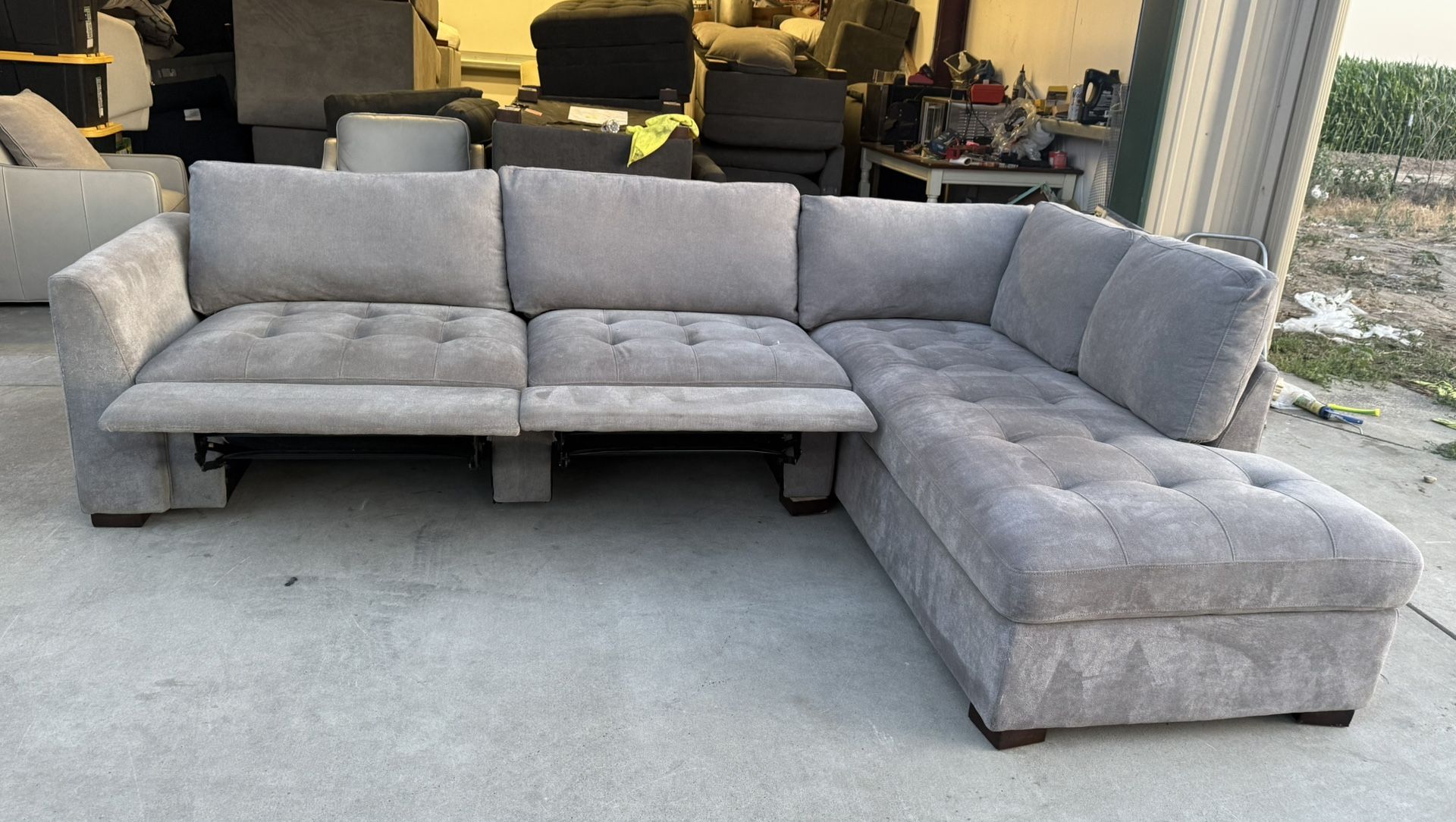 FABRIC SECTIONAL WITH POWER FOOTRESTS