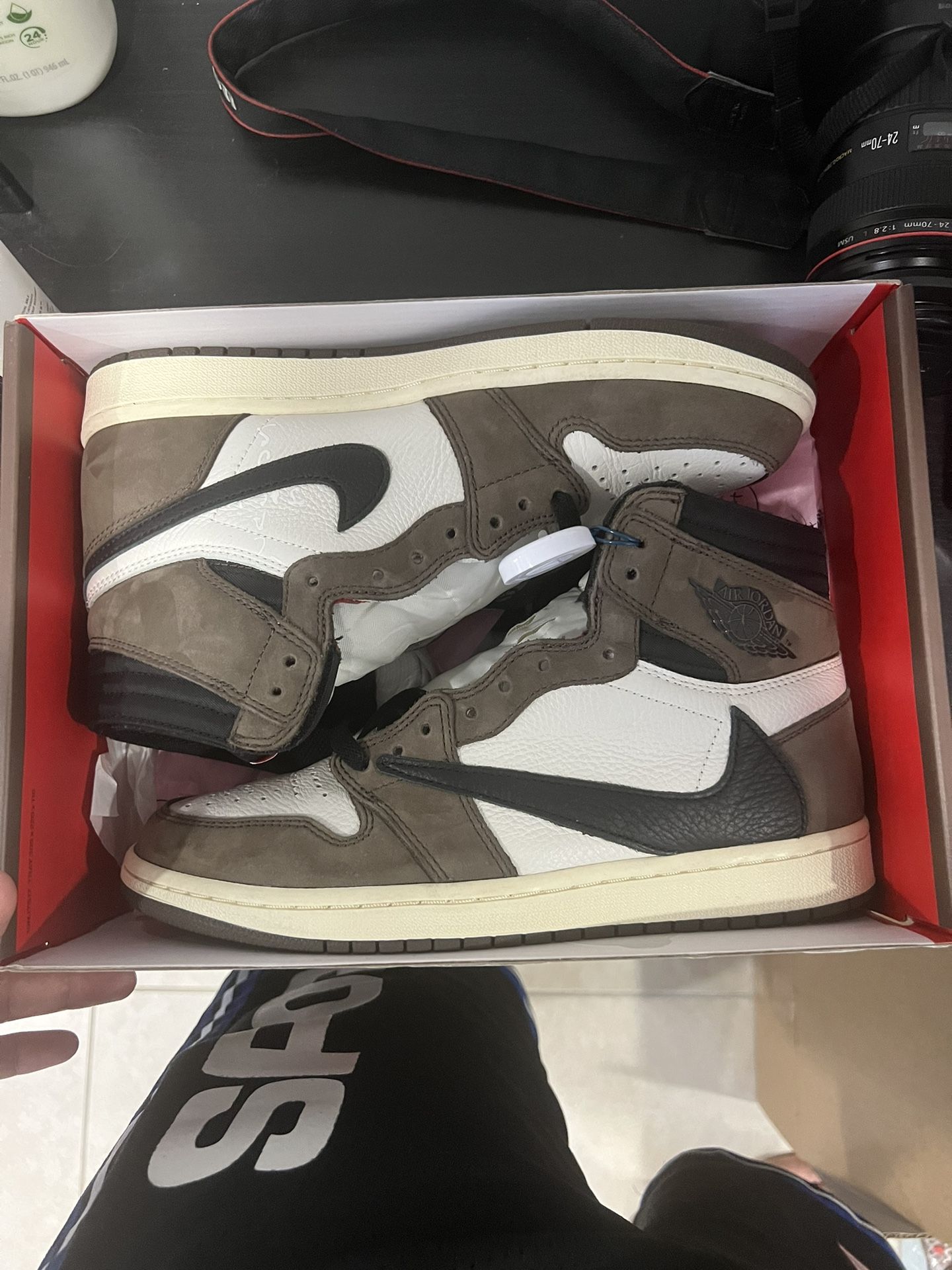 travis scott 1s high top
