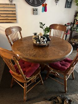 Five Piece Dining Set W/ Leaf
