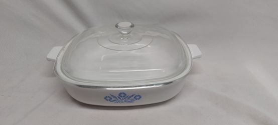 Vintage Corning Ware Blue Cornflower P-9-B; 9 in. casserole dish w/lid