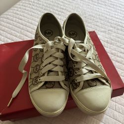 Michael Kors Monogram Sneakers 