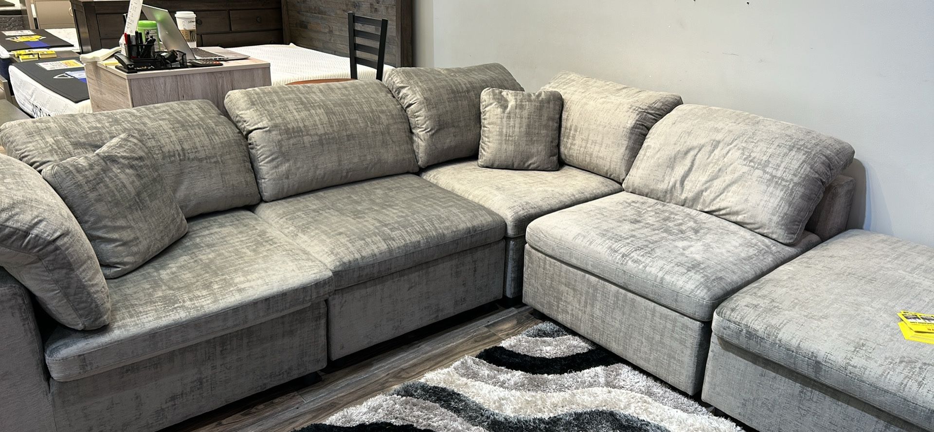 $1 GYS Lima Living Room