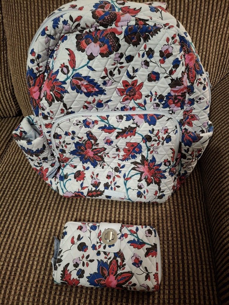 Like New Vera Bradley Backpack With Matching Wallet 