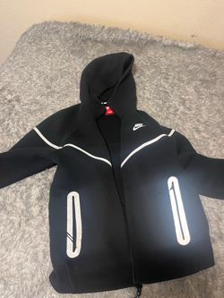 Black reflective Nike tech