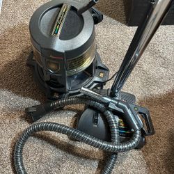 Rainbow Vacuum With Carpet, Shampooer And Accessories