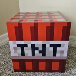 Minecraft TNT Square Thermoelectric Mini Fridge