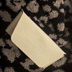 Michael Kor sunglass case