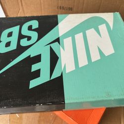 Nike SB Dunks / Jordans 11 Retro 