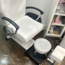PEDICURE CHAIR (NO PLUMBING) WHITE