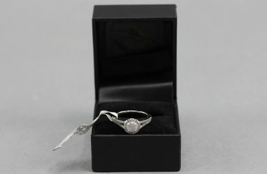 NWT $800 Macy's 10K White Gold 1/4 Ct Diamond Bridge Promise Ring Size 7-2.9g 1H