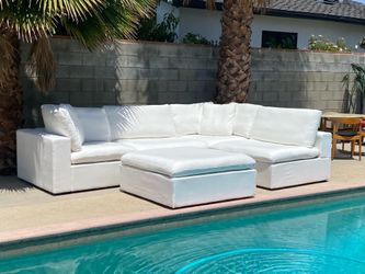 Huge White Modular 5 pcs couch