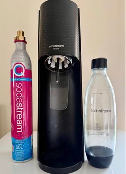 SodaStream Terra Sparkling Water Maker Bundle
