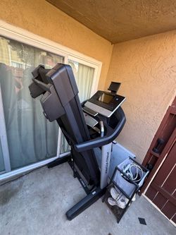 Pro-Form Pro 9000 Treadmill