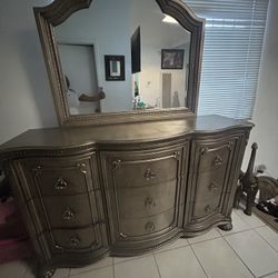 3 Piece King Bedroom Set