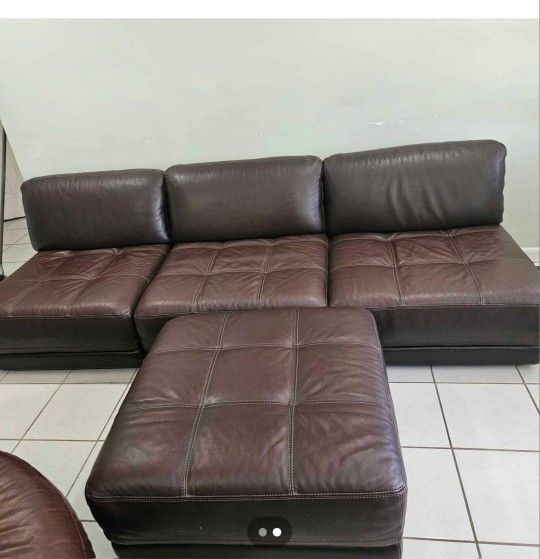 Sofa In Excellent Condition
