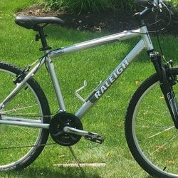 RALEIGH MOJAVE - ALL TERRAIN BIKE - MEDIUM FRAME - TUNED