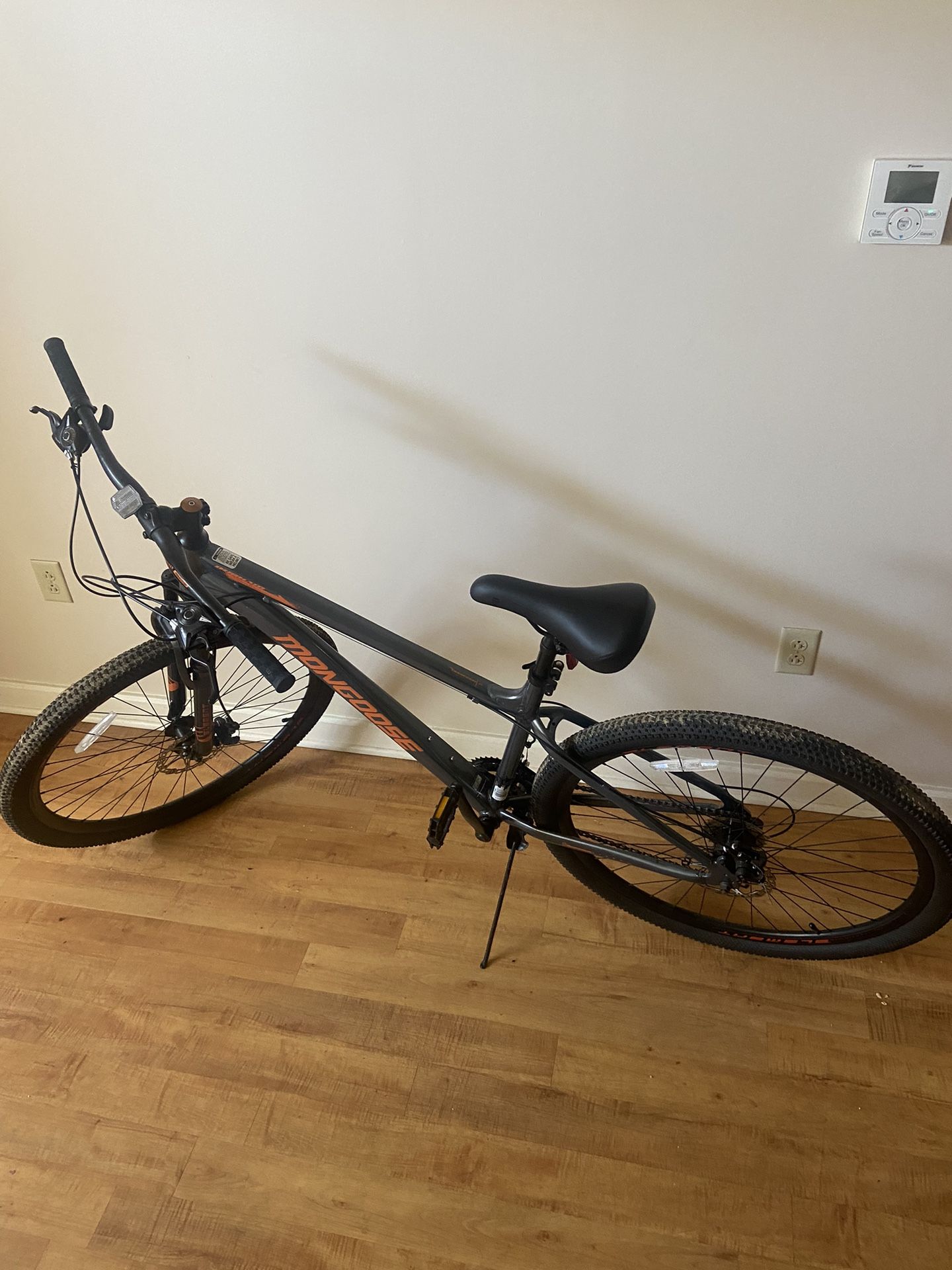 Mongoose Mountain Bike Adult