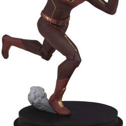 The Flash Animated Statue 