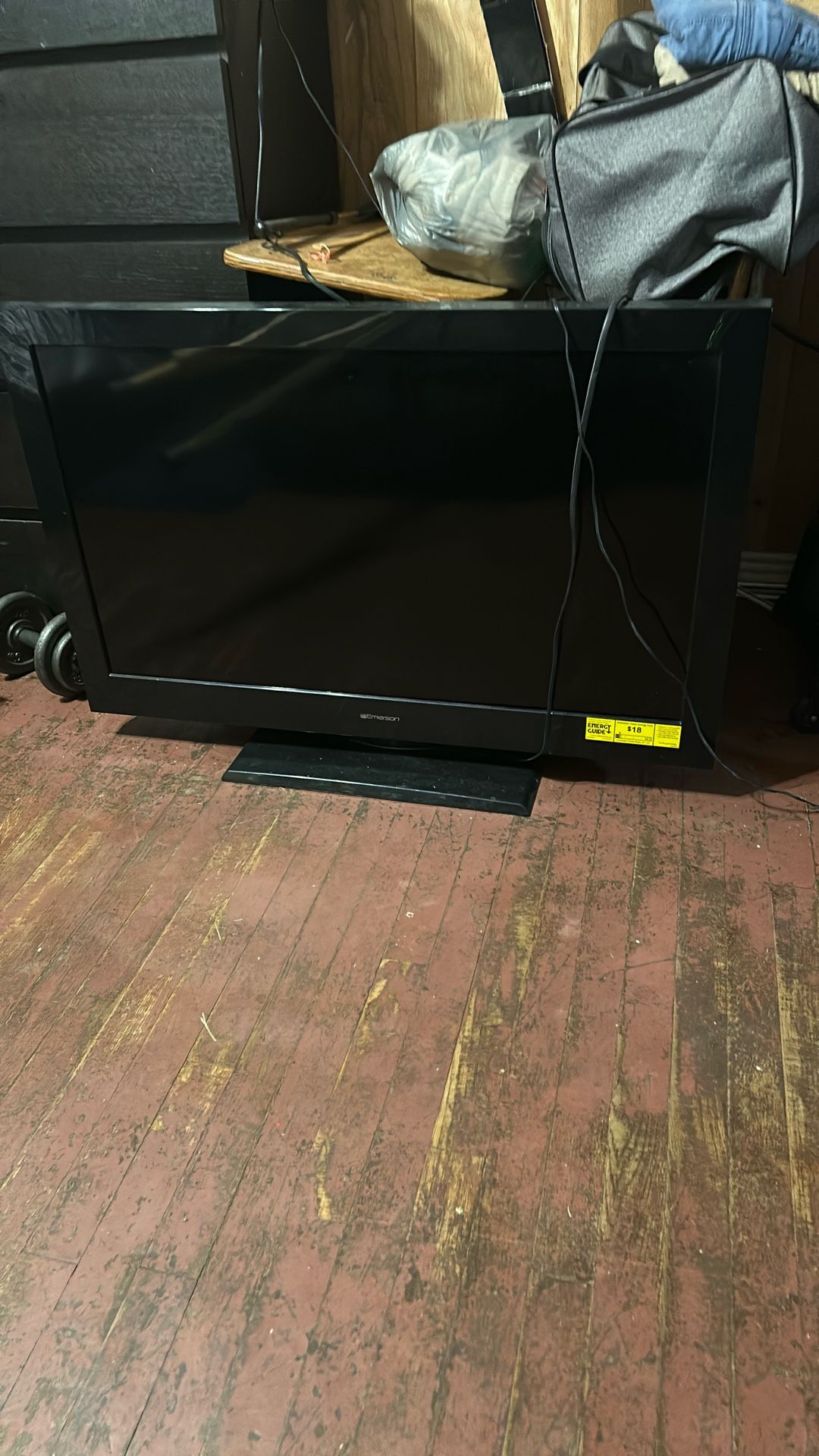 Emerson 40 Inch No Remote Works