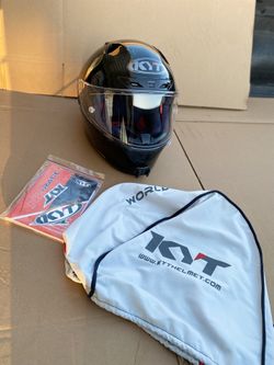 KYT NZ-Race Carbon Full-Face Motorcycle Helmet (Size M Description: Selling a KYT NZ-Race Carbon Fiber full-face helmet in solid used condition. Extr