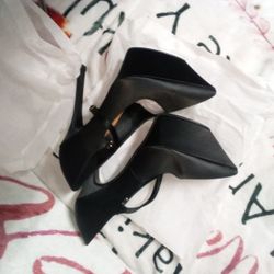 Mew Mews 6 1/2 Heel Brand Knew