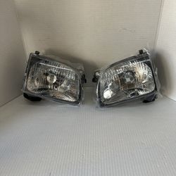 Toyota Tacoma Headlight   2001-2004